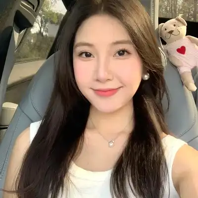 石彤